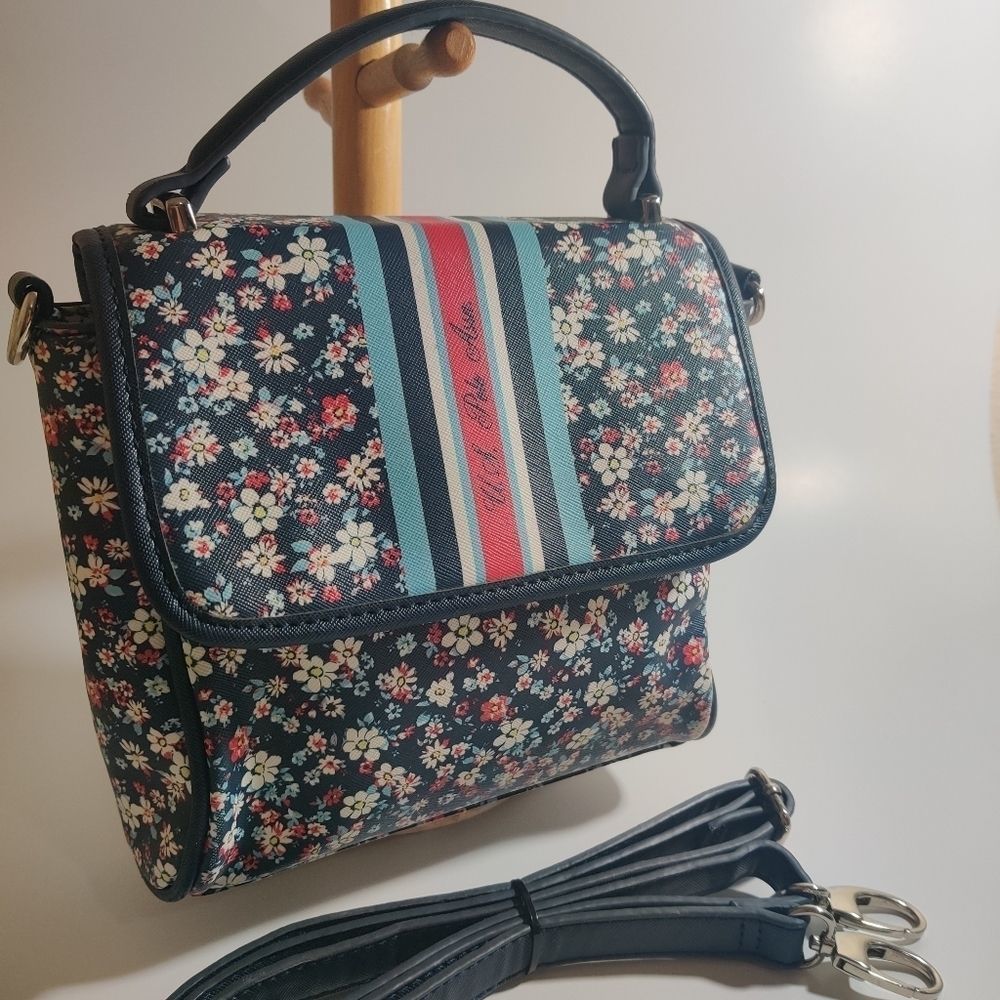 U.S. Polo Association Floral‎ hand bag